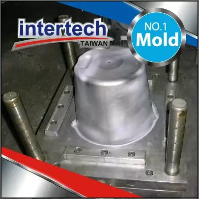 Plastic bucket molding