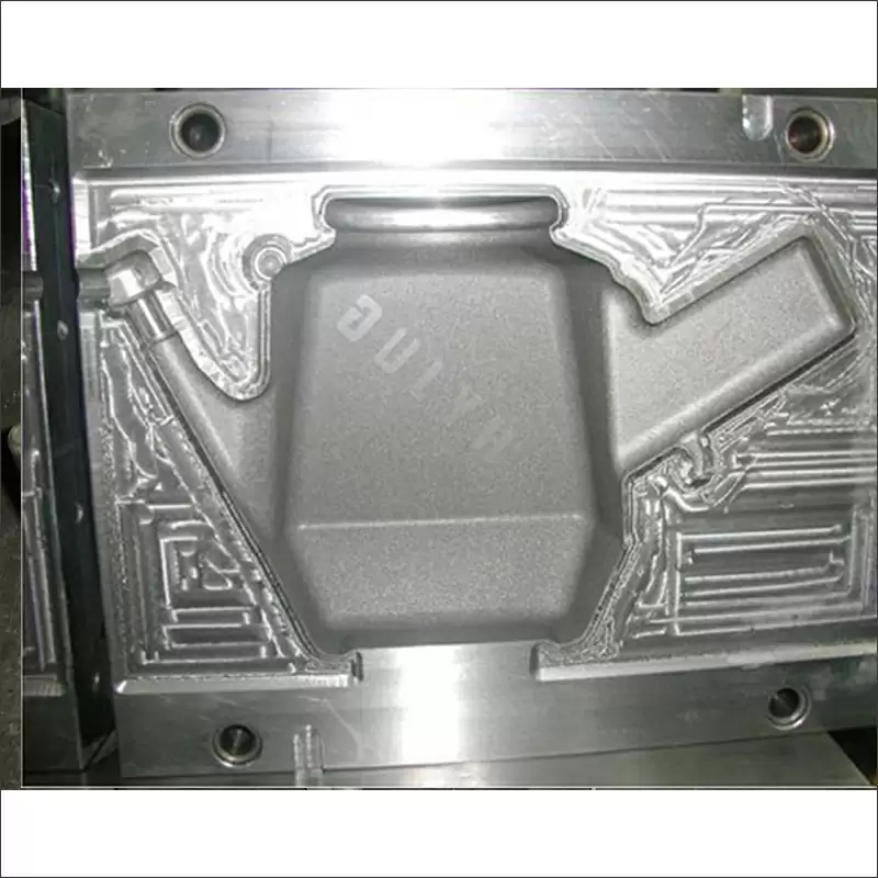 Plastic watering can mold