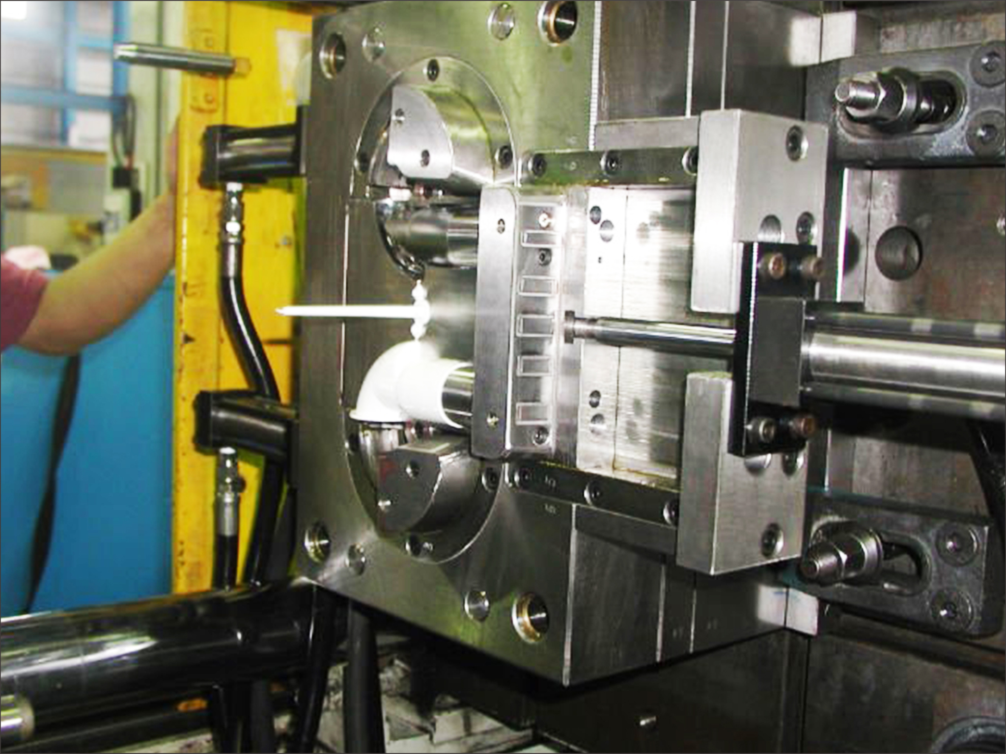 Custom moulding solutions Custom moulding solutions