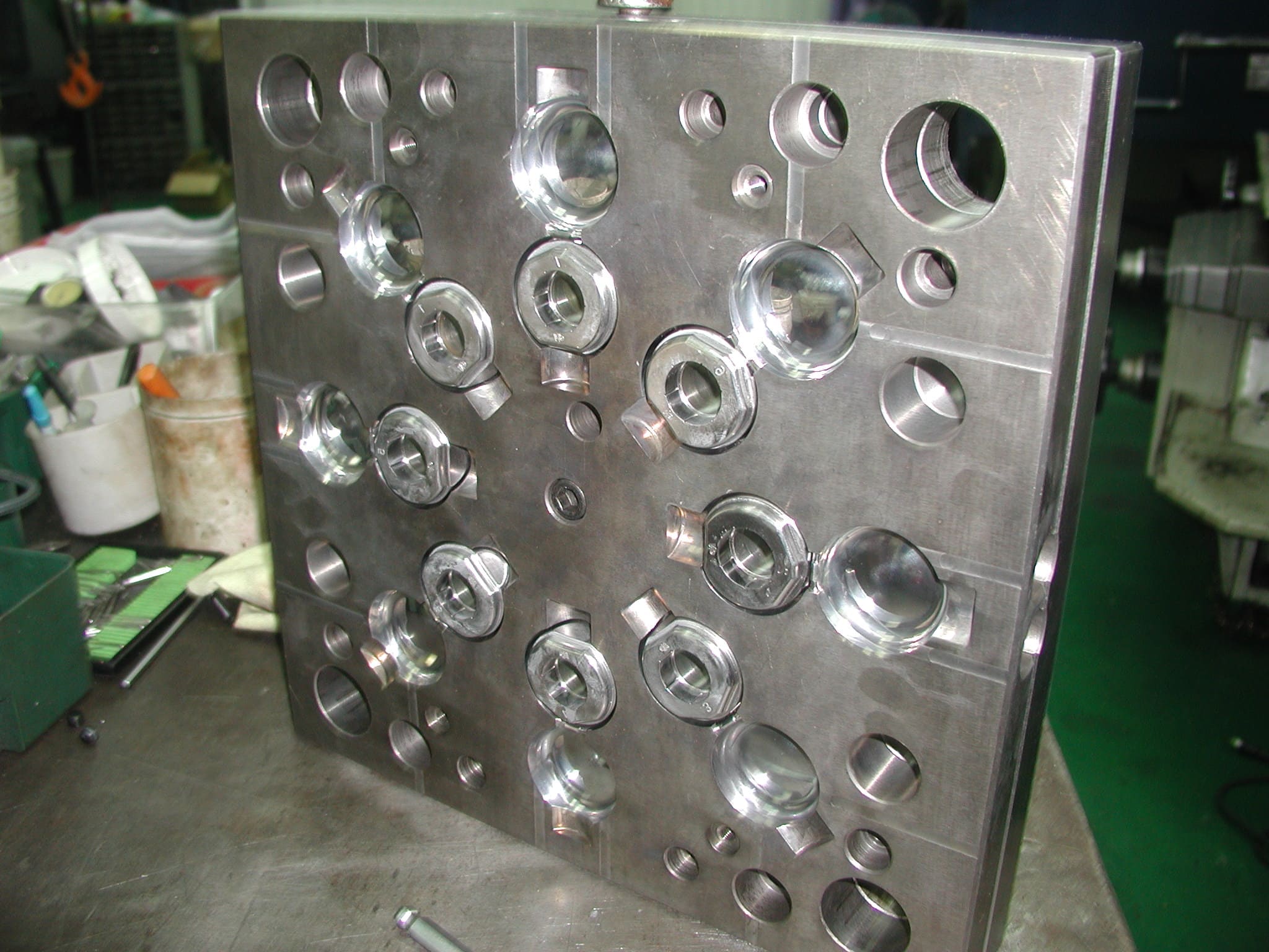 bottle cap mold