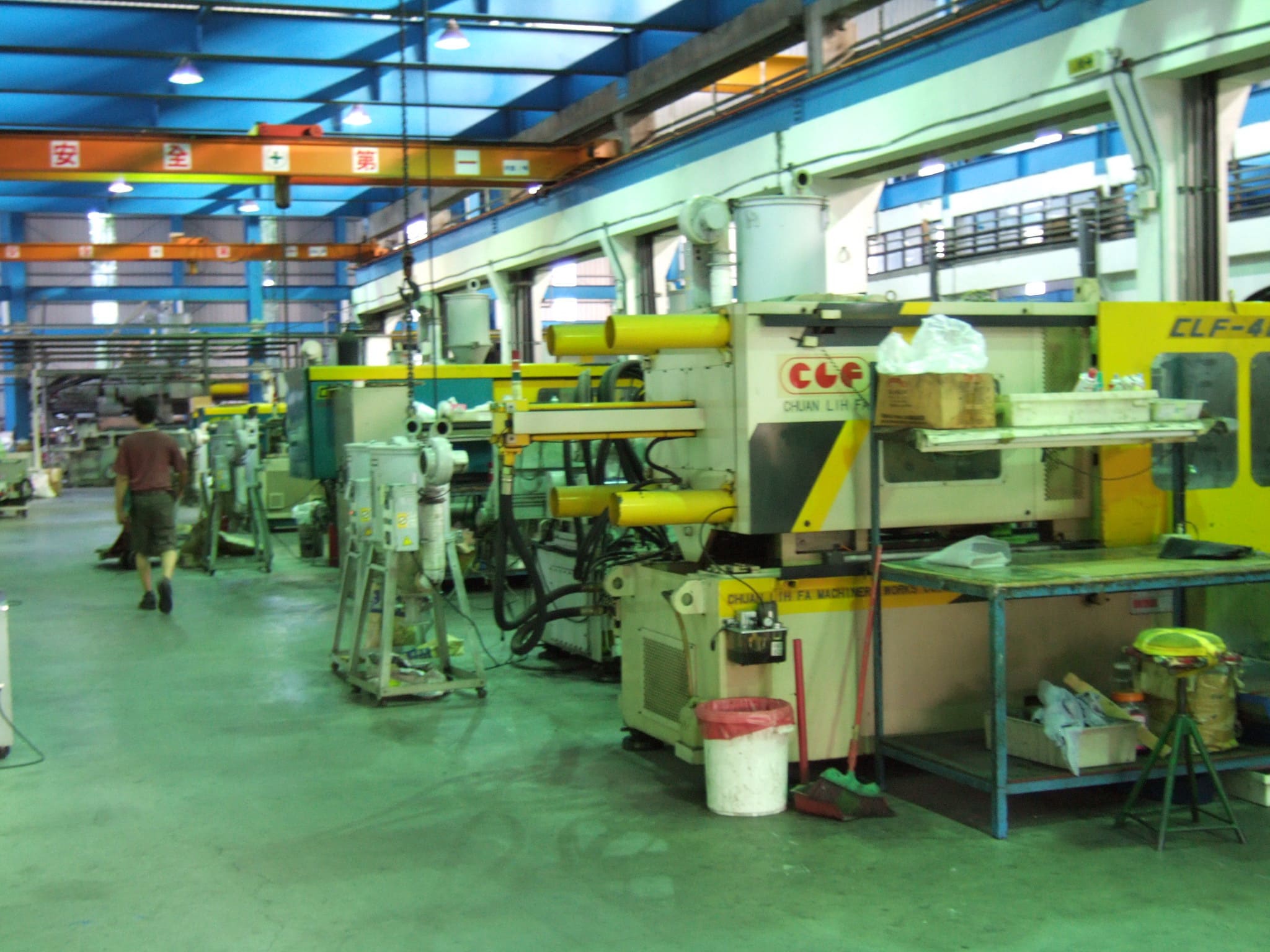 contract manufacturer & injection mold factory-1
