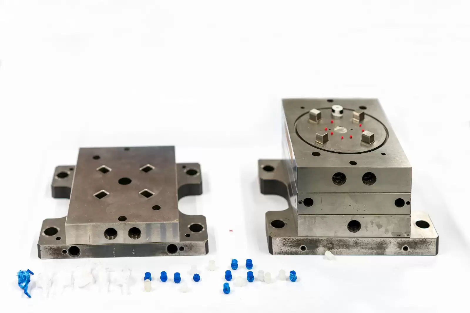 Injection mold trial with plastic sample part - INTERTECH Taiwan