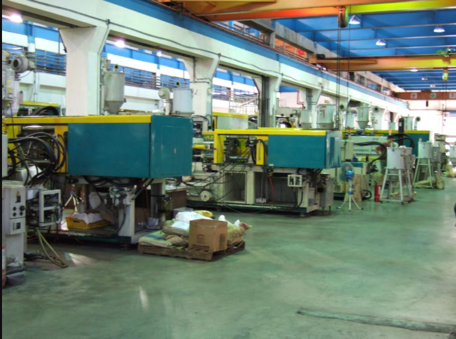 plastic molding company & factory-2 plastic molding company & factory-2