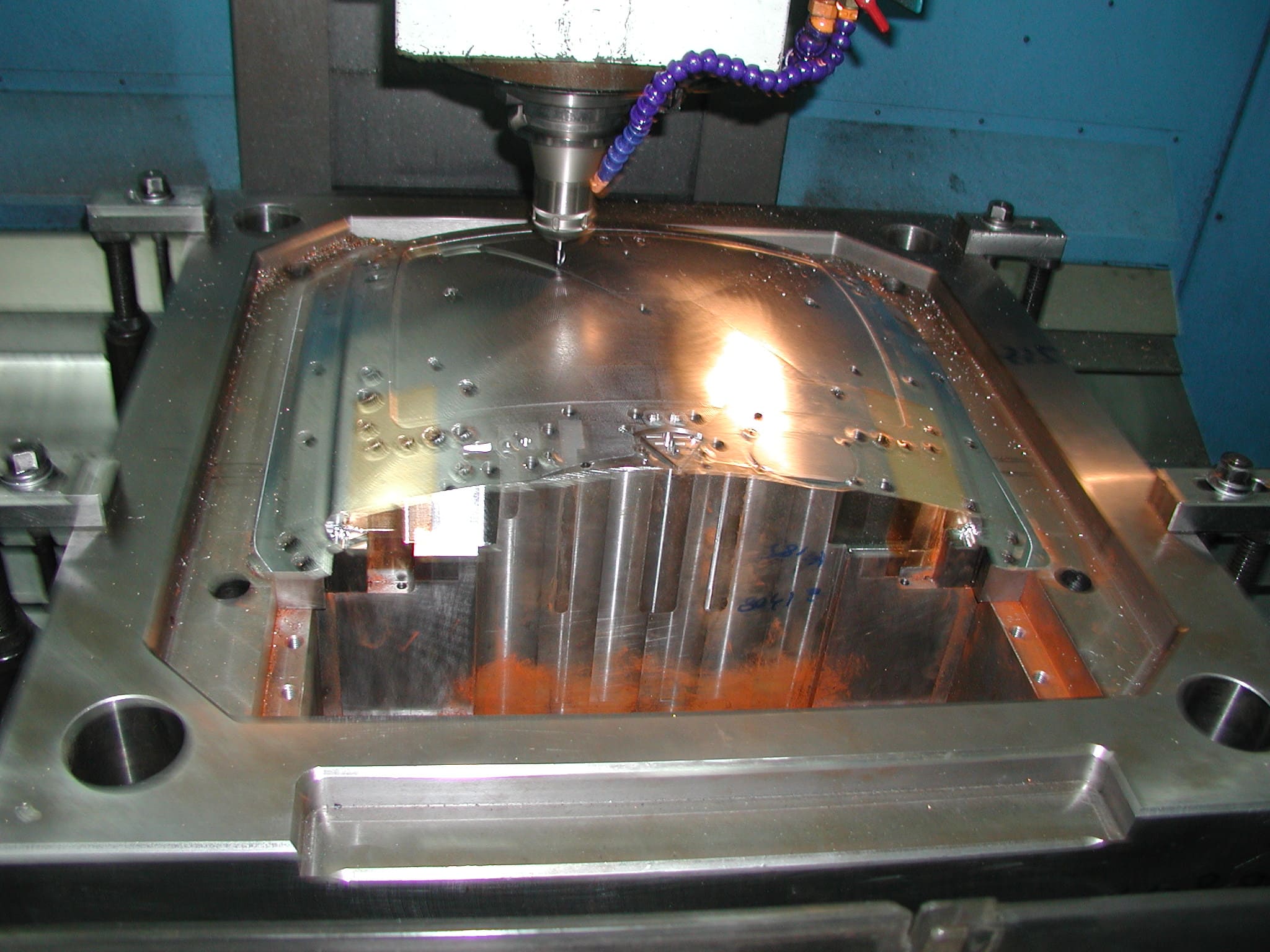 plastic mold manufacturing making